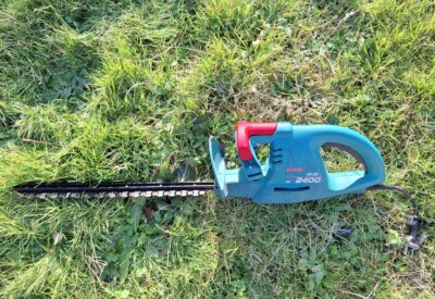 Location Taille haie électrique Bosch à Biscarrosse